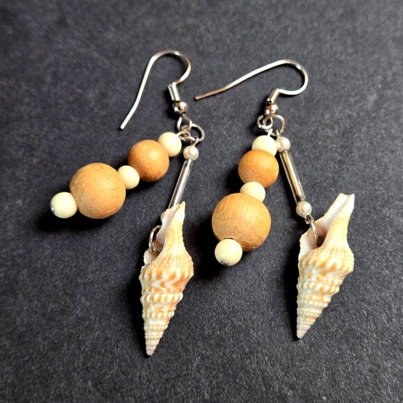 Bohemian Seashell & Wood Beaded Tassel Dangle Earrings Beachy Nautical - Picture 3 of 7